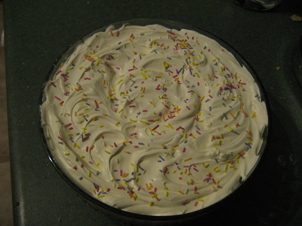 Ta-dah! The finished trifle