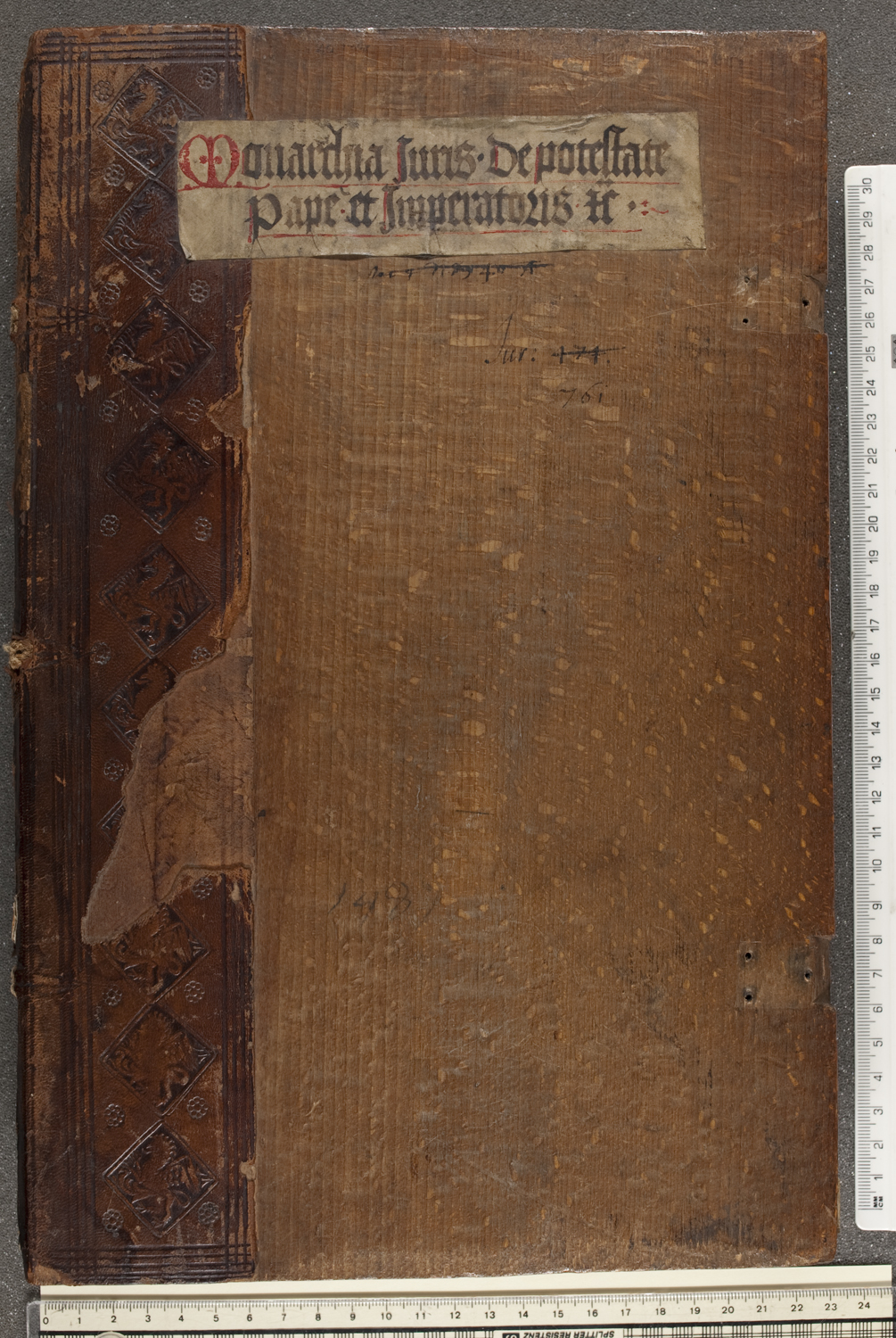 Front board of Hartmann Schedel's copy of Roselli's Monarchia, bearing similar stamps to the incunabula in question